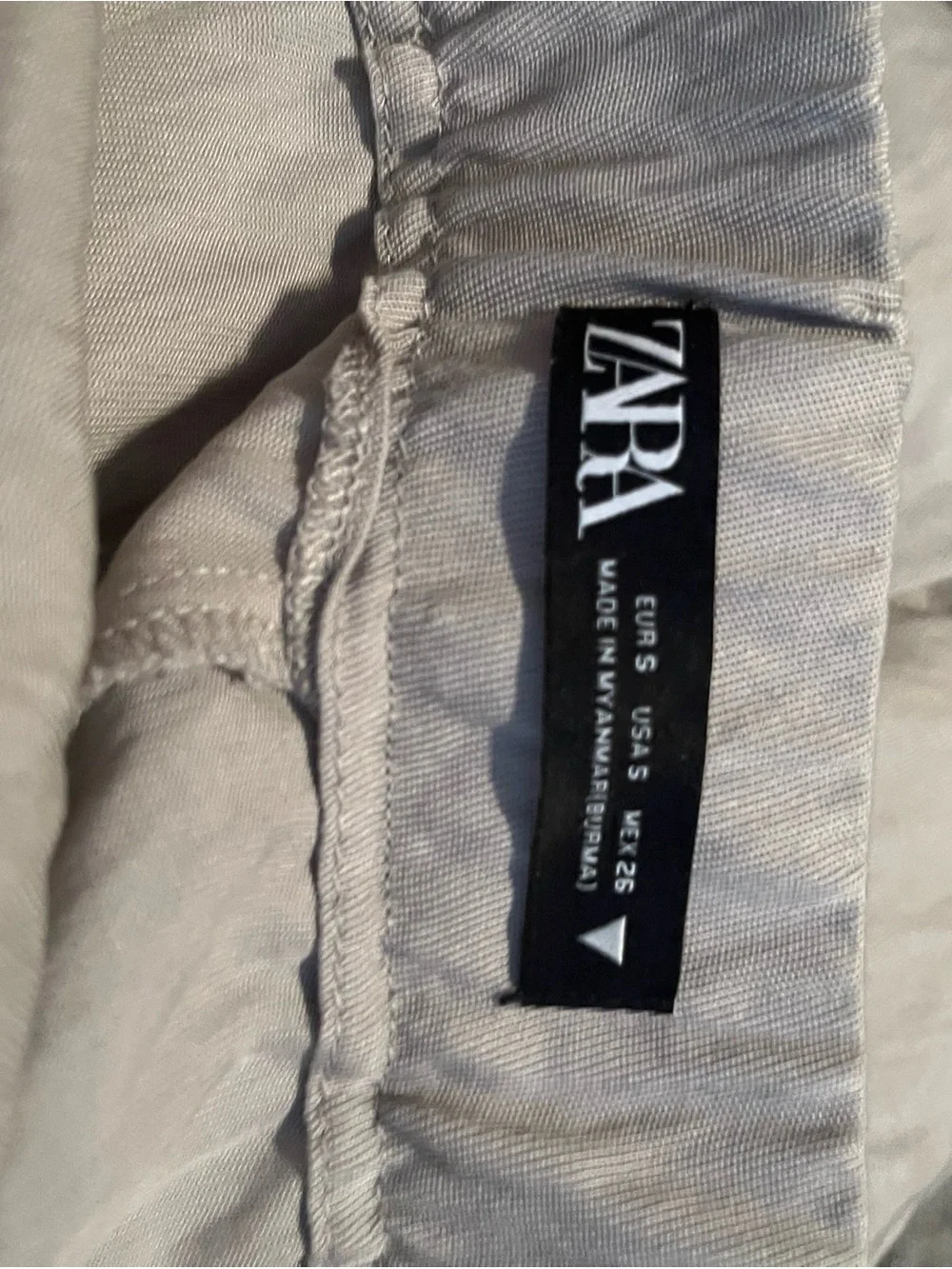 Zara Wide-Leg Cargo Pants in Light Gray